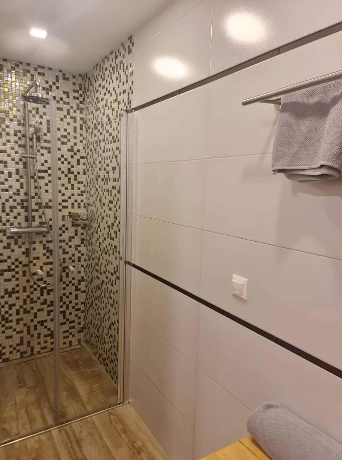 Quality Rest In Giruliai Apartments Klaipėda Exterior foto